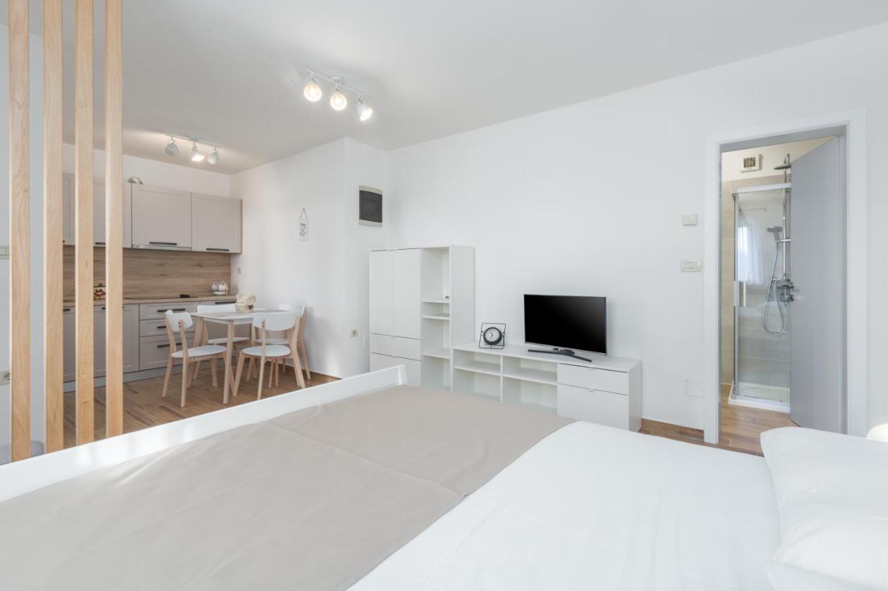 Apartmani Martincic Novigrad Istria Esterno foto