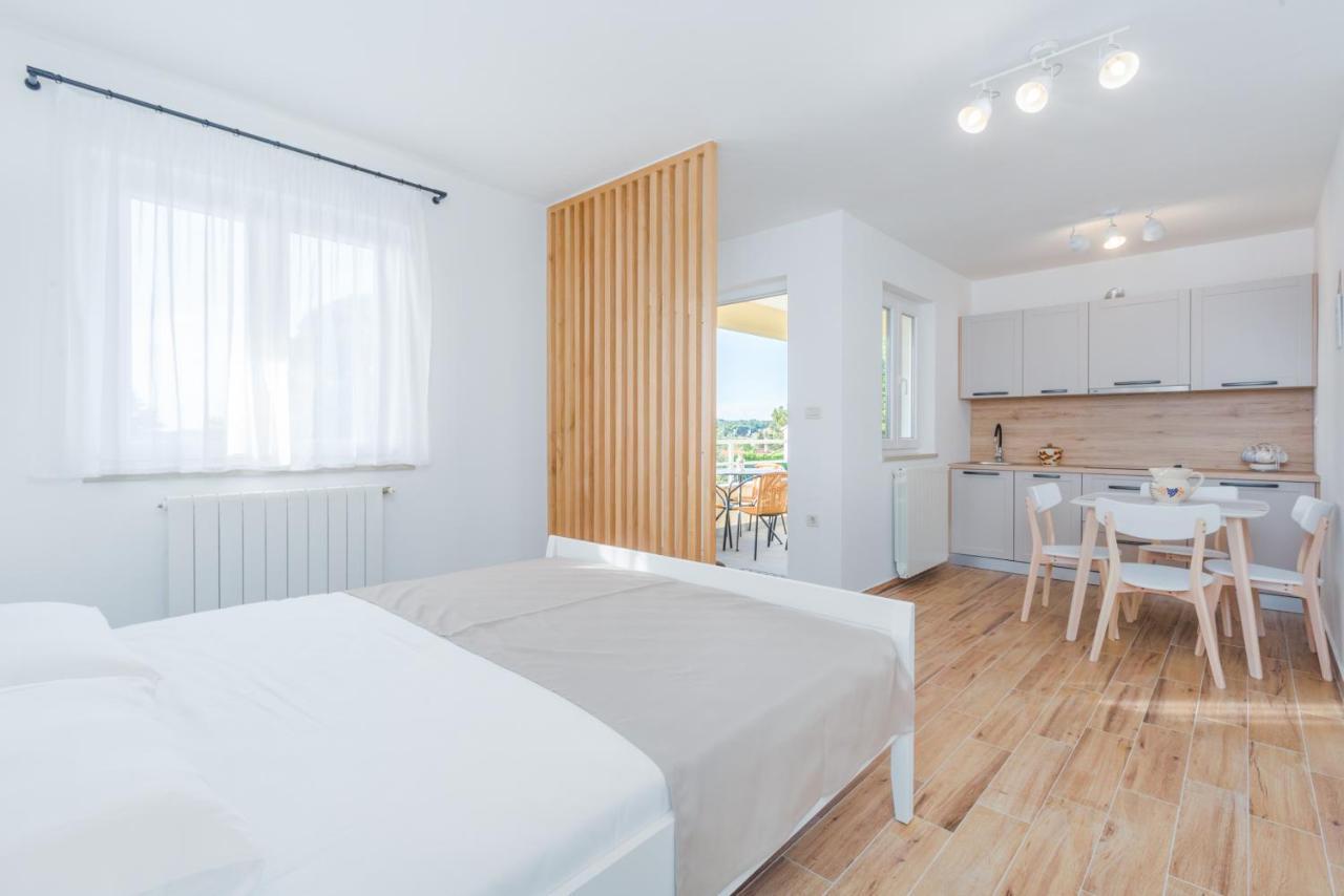 Apartmani Martincic Novigrad Istria Esterno foto